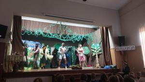 przedstawienie teatralne pt.: „ Jaśko, Margietka i Smok życzeń”